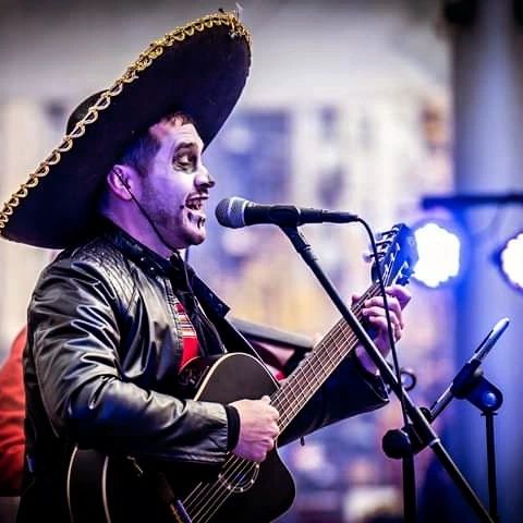 Latino Show - Italian songs - Mariachi