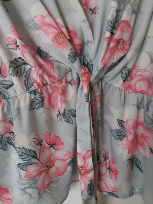 Sprzedam ładną bluzeczkę