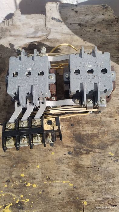 Реверсильний пускач