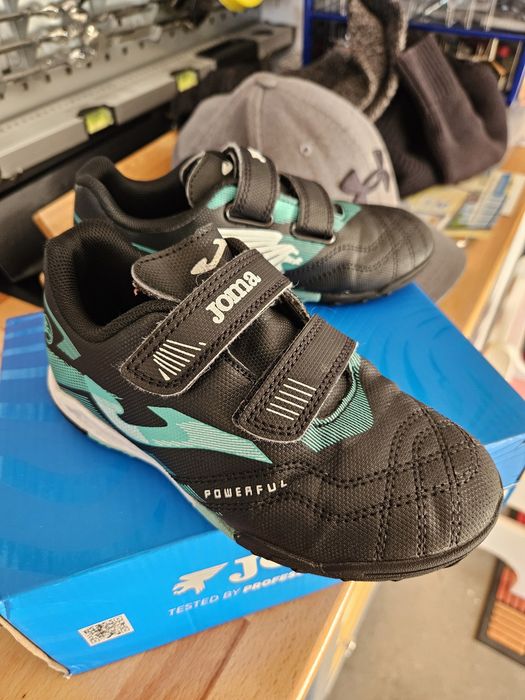 Buty Joma, rozmiar 30, super stan, korki do piłki nożnej