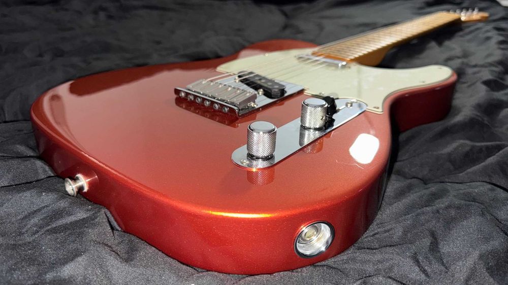 Guitarra elétrica Fender Player Plus Telecaster Aged Candy Apple Red