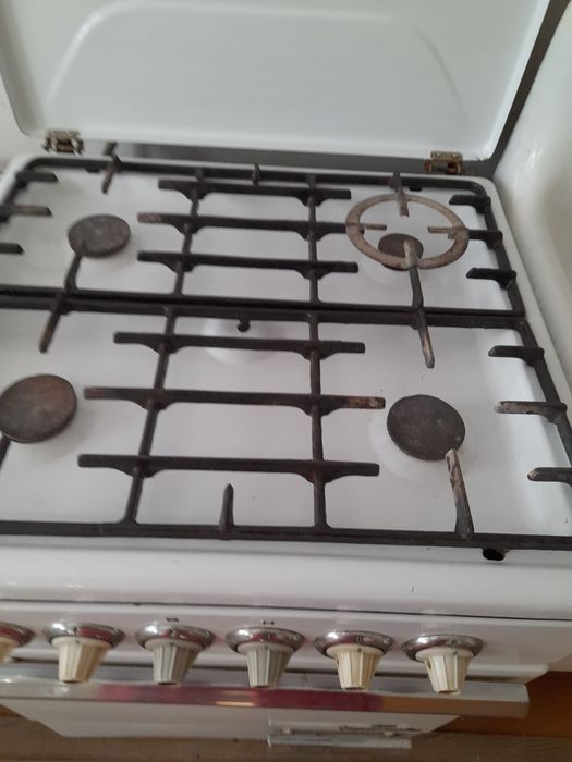 Продам газову плиту