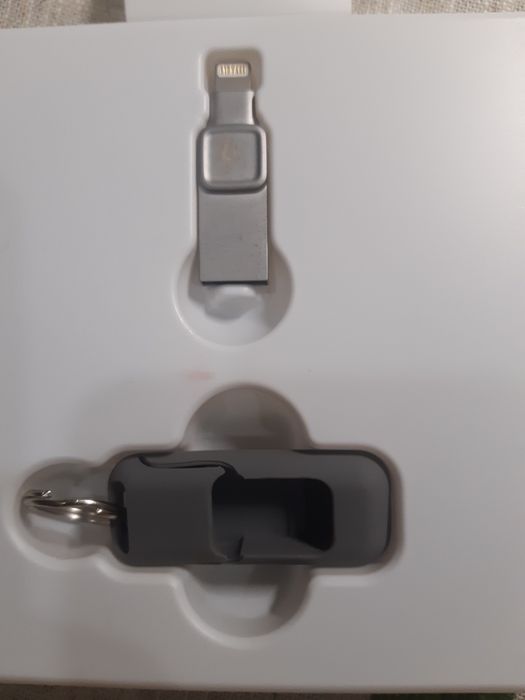 Накопитель Kingstor