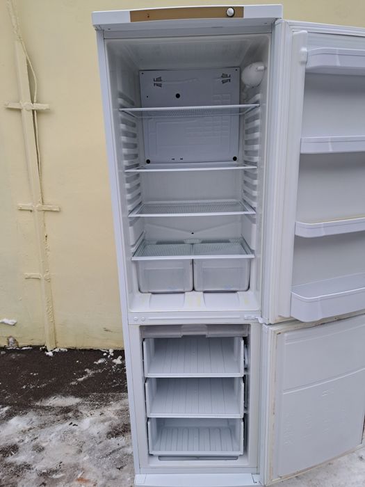 Холодильник indesit 195см