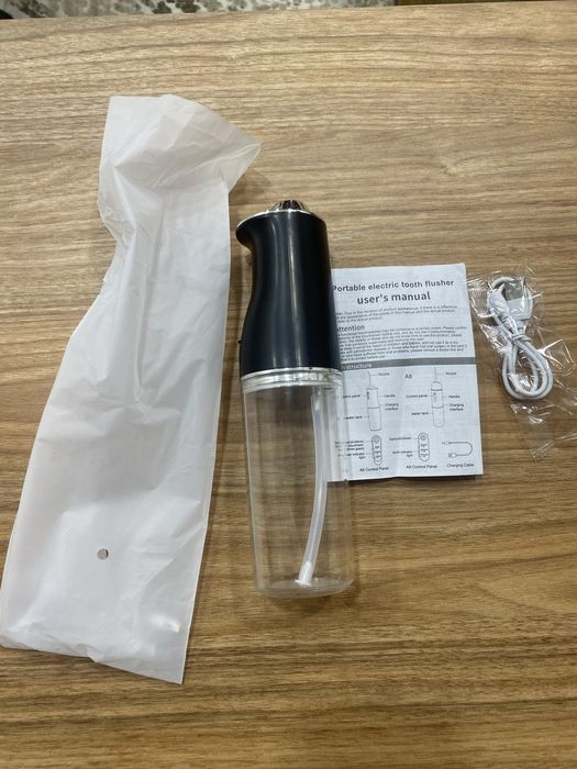 Оральний іригатор