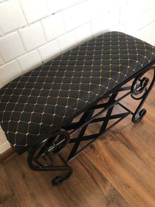 Металева банкетка