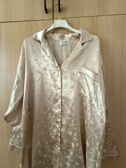 Koszula nocna śliski materiał kremowa