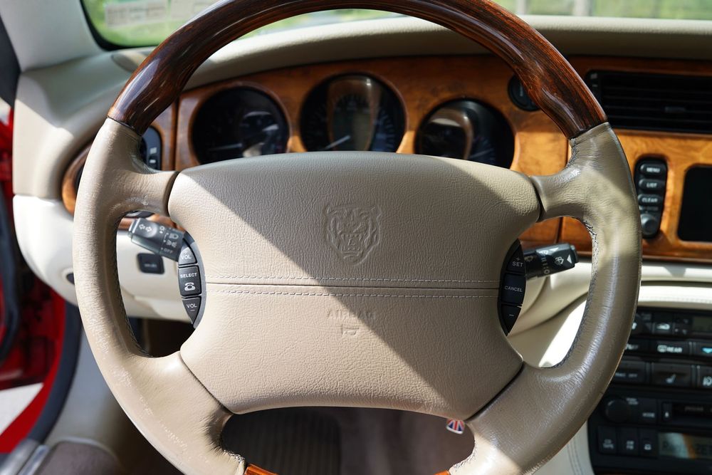 Jaguar Xk8 Jaguar Xk V Km | Klasyczne Gt Z Duszą | R. | Mi