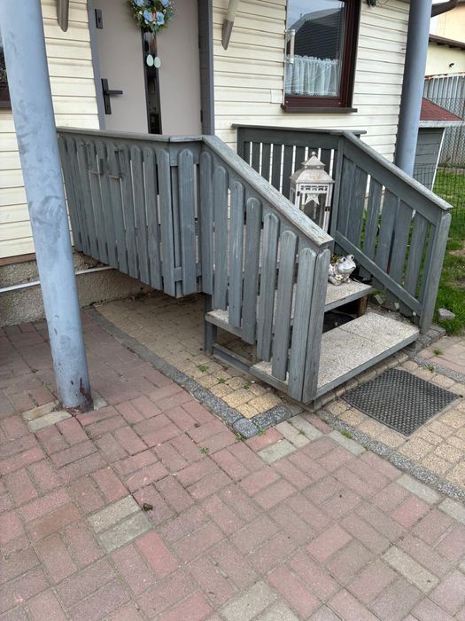 Schody zewnętrzne metalowe