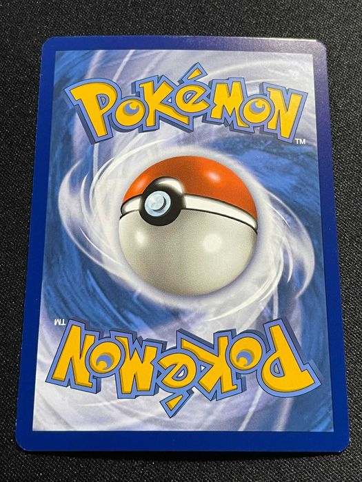 Carta Pokémon Meditite 110/198 Scarlet & Violet