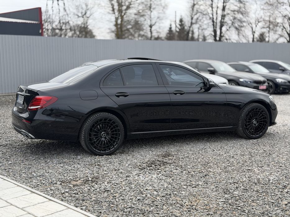Mercedes Benz  Е220