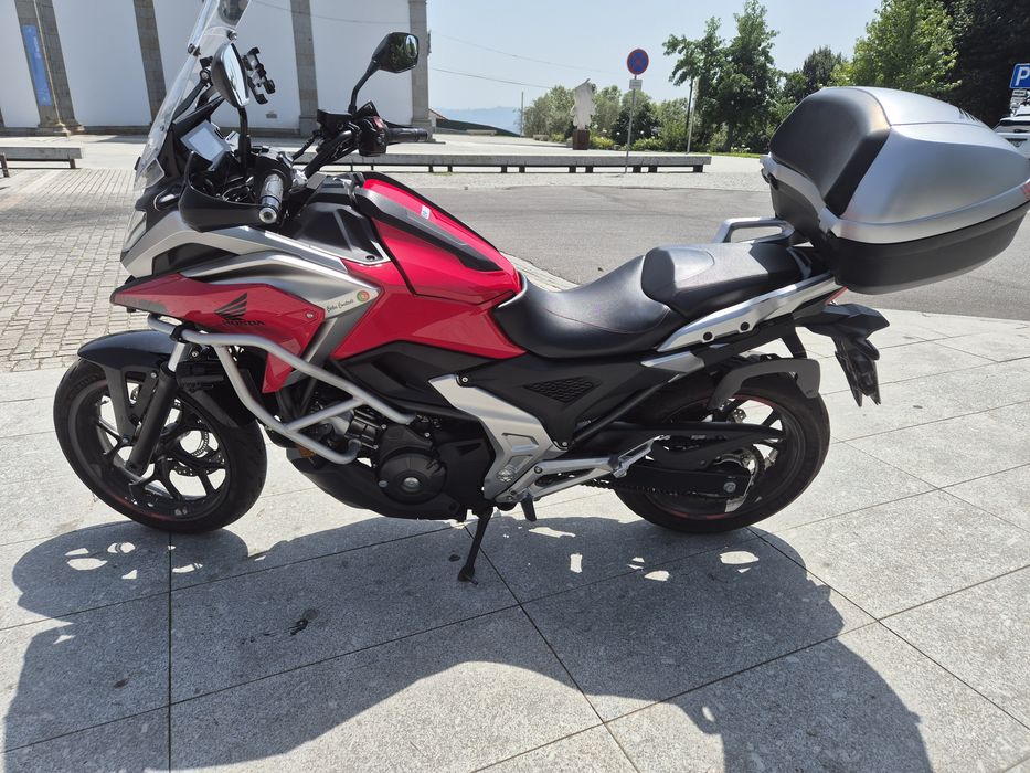 Vendo moto nc750x dct