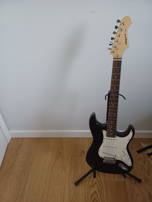 Gitara elektryczna Aria STG-series