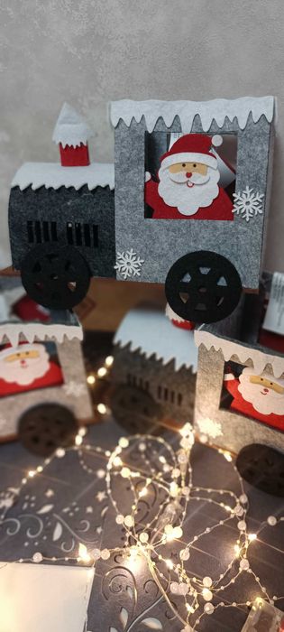 Декор "Вагончик Санти" / Різдвяний поїзд / Подарунок