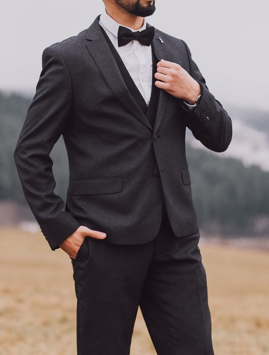 Костюм трійка сірий