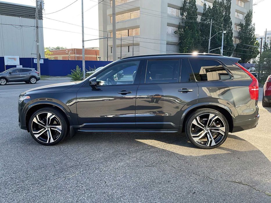 Volvo XC90 T5 Momentum      2019