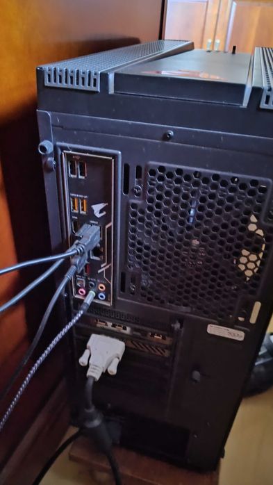 Komputer PC stacjonarny