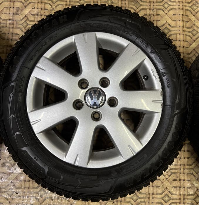 195 65 15 зима к-т шин з дисками 5*112 VW