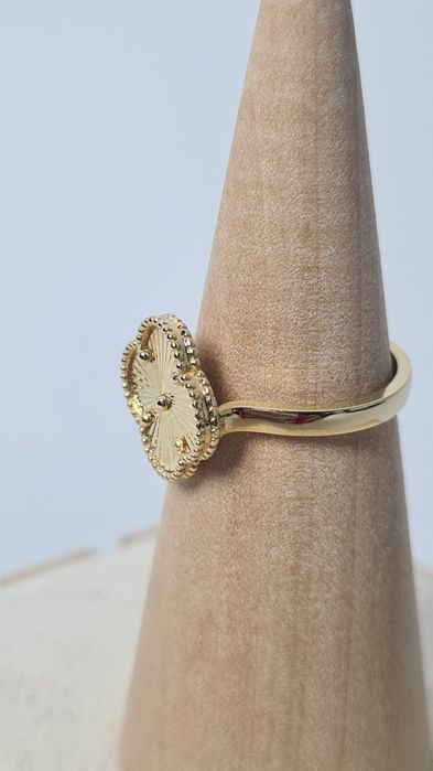 Nowy złoty pierścionek typu Van Cleef złota koniczynka p.585