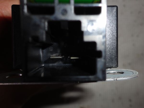 Amplificador De Antena Volkswagen Golf V (1K1)