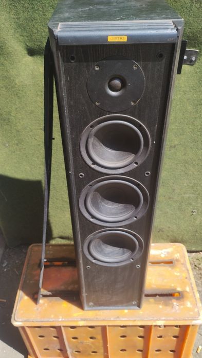 Kolumna JAMO classic 8