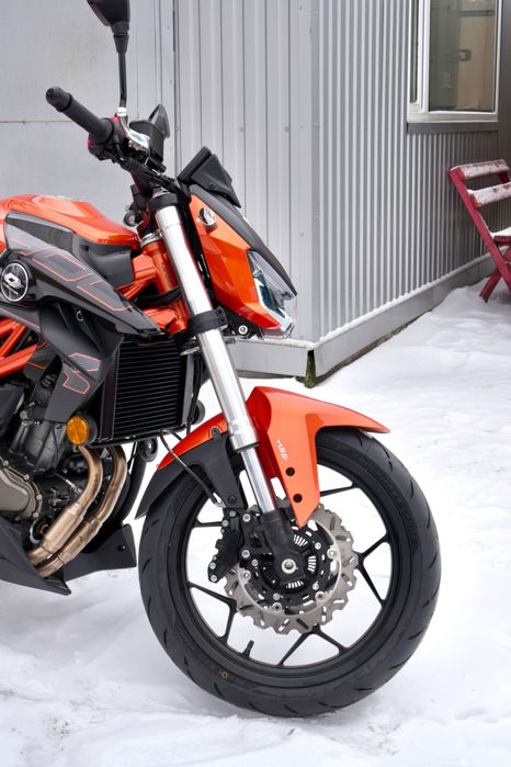 Мотоцикл QJMOTOR SRK 400