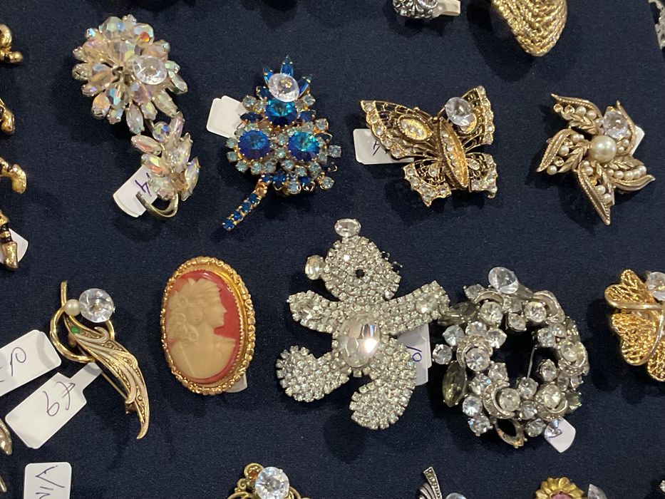 Broches pendentes pulseiras vintage