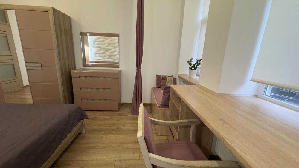 Оренда 1 кім. квартири з паркомісцем у центрі, вул. М.Вовчка, Львів