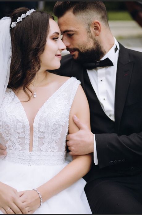 Весільна сукня айворі