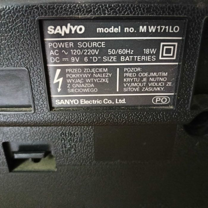 Wieża, radiomagnetofon SANYO  MW171LO