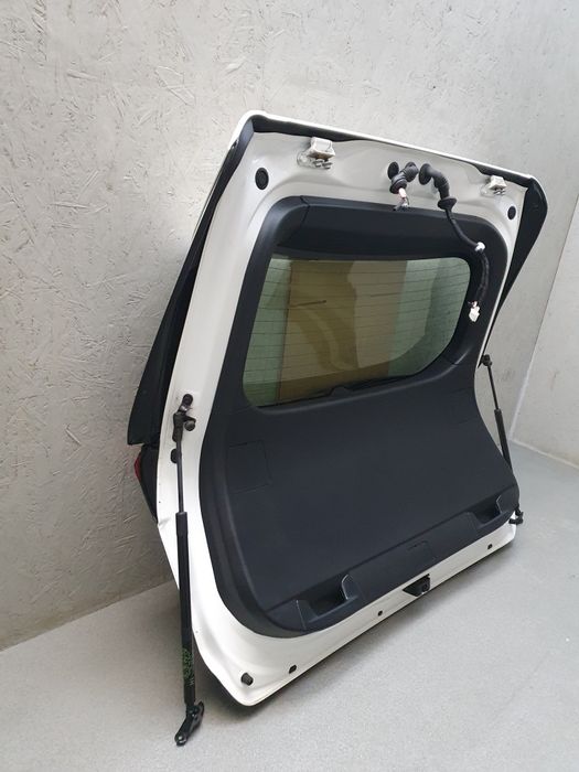Кришка багажника ляда 040 Toyota Rav4 2019 2020 2021 2022 2023 Розборк ...
