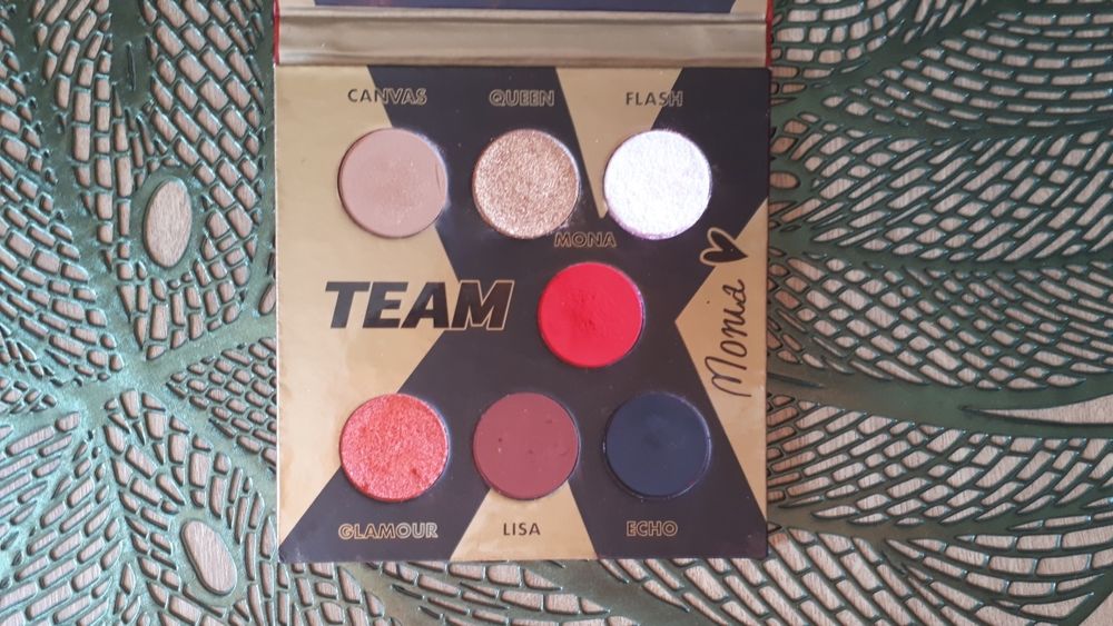 Ingrid paleta cieni do powiek "Mona".