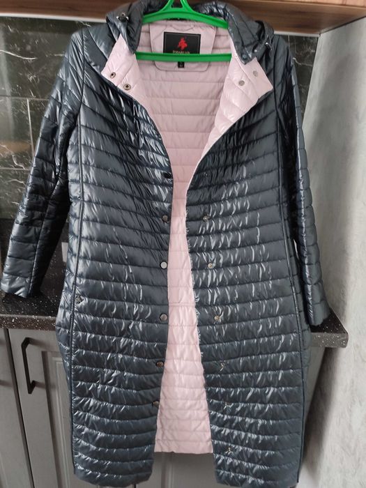 Демісезонне жіноче пальто