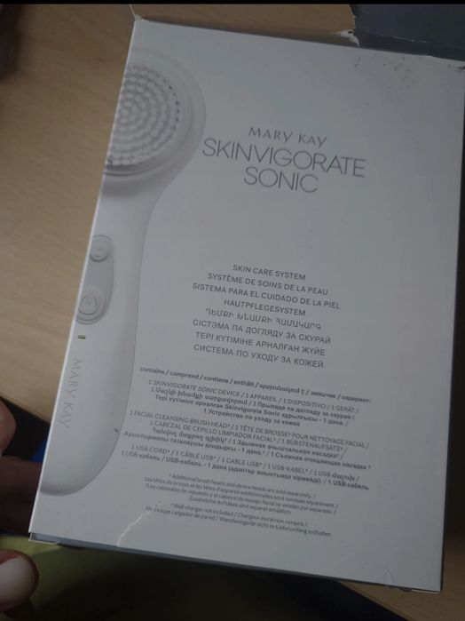 Szczoteczka soniczna do twarzy Mary Kay
