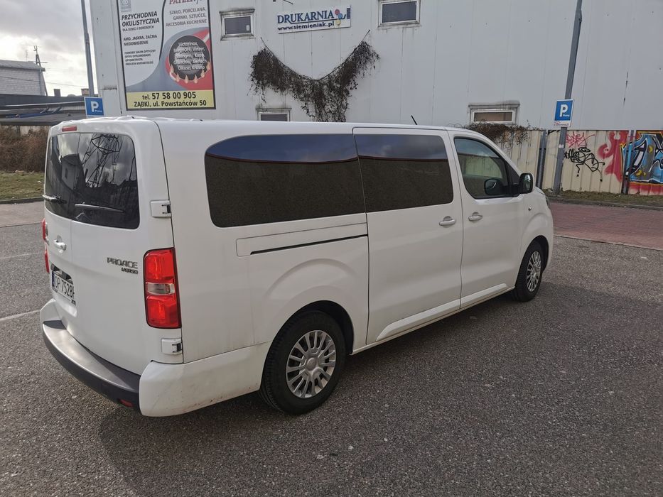 Bus 8 osobowy Transfer lotnisko. Imprezy okolicznosciowe