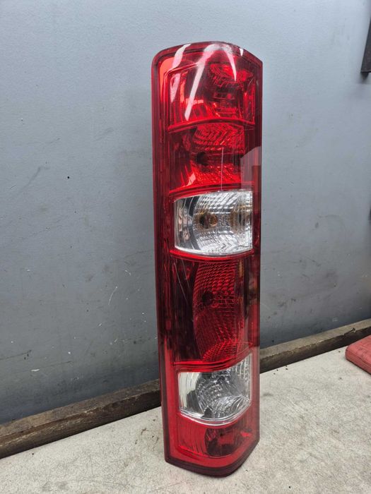 Lampa Lewy Tył Lewa Tylna Iveco Daily IV 06 -->