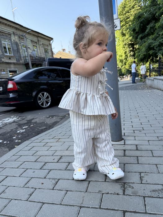 Костюми на дівчинку