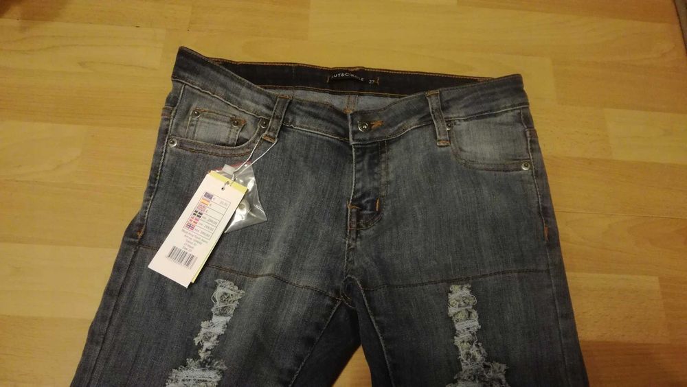 Damskie spodnie jeansowe rurki RUT&CIRCLE r.S nowe stan idealny