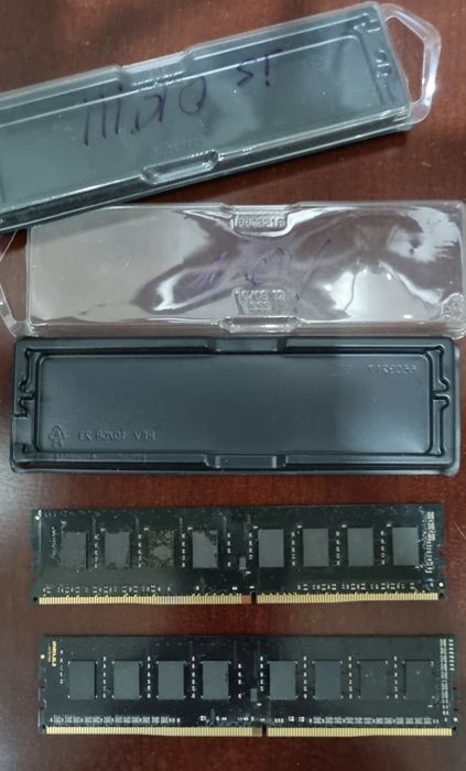 Память ОЗУ DDR 4 8GB 2шт =16GB
