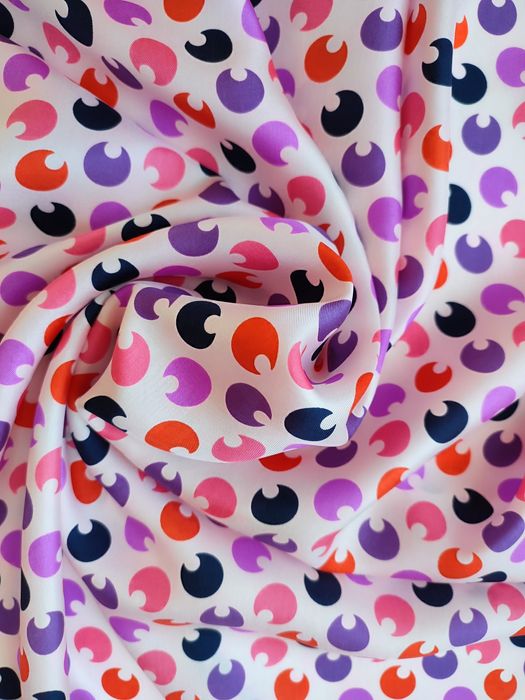 Шелковый бандана платок LR 
100% шелк, шов роуль.