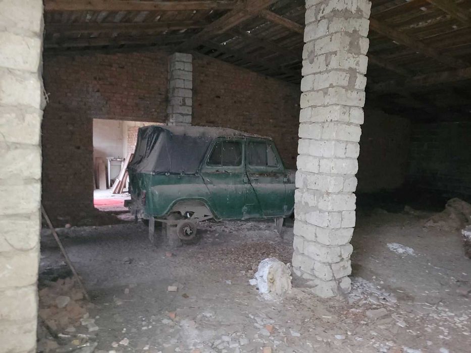 Комплекс нежитлових приміщень, с. Кунин