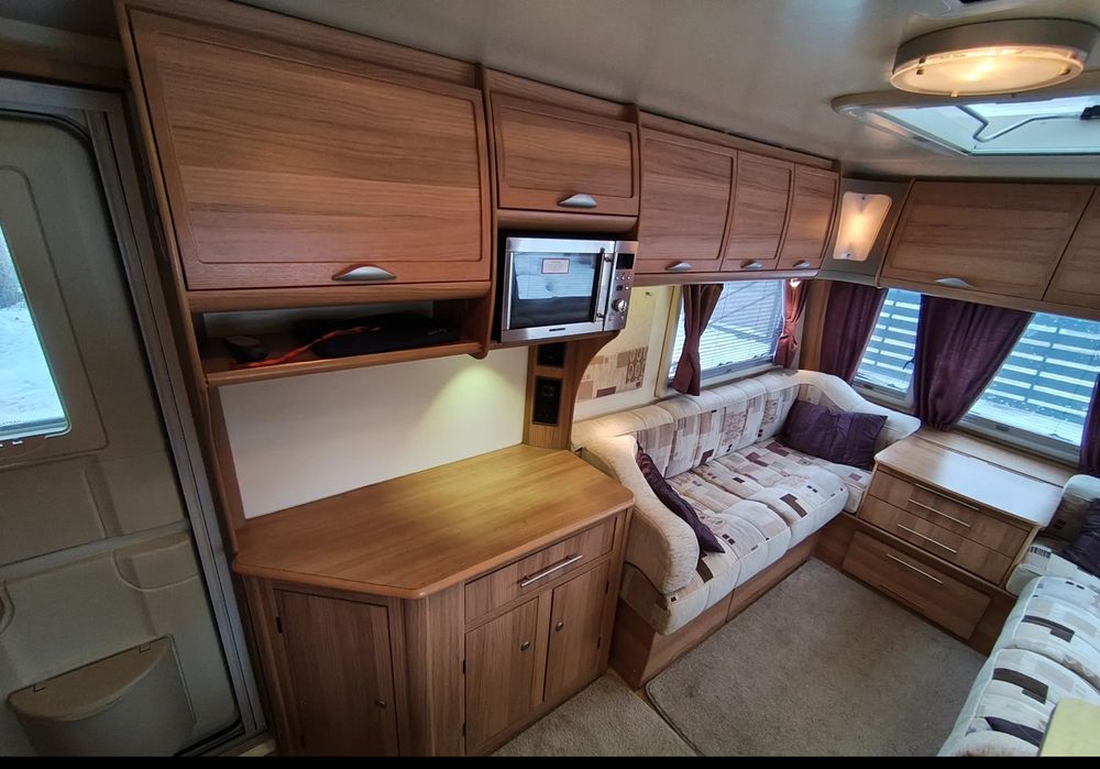 Причіп-дача Bailey Unicorn Seville