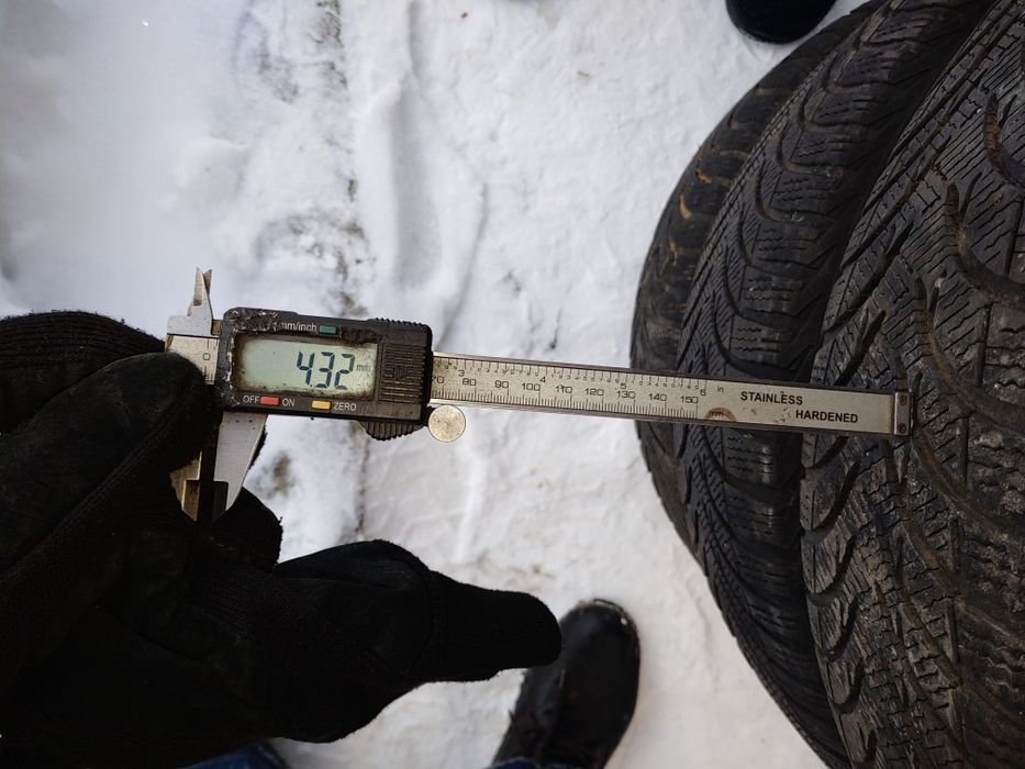 Michelin Alpin A4 215/60/R16