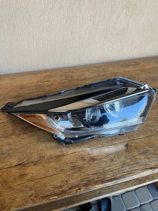 Фара від Honda HR-V 2019