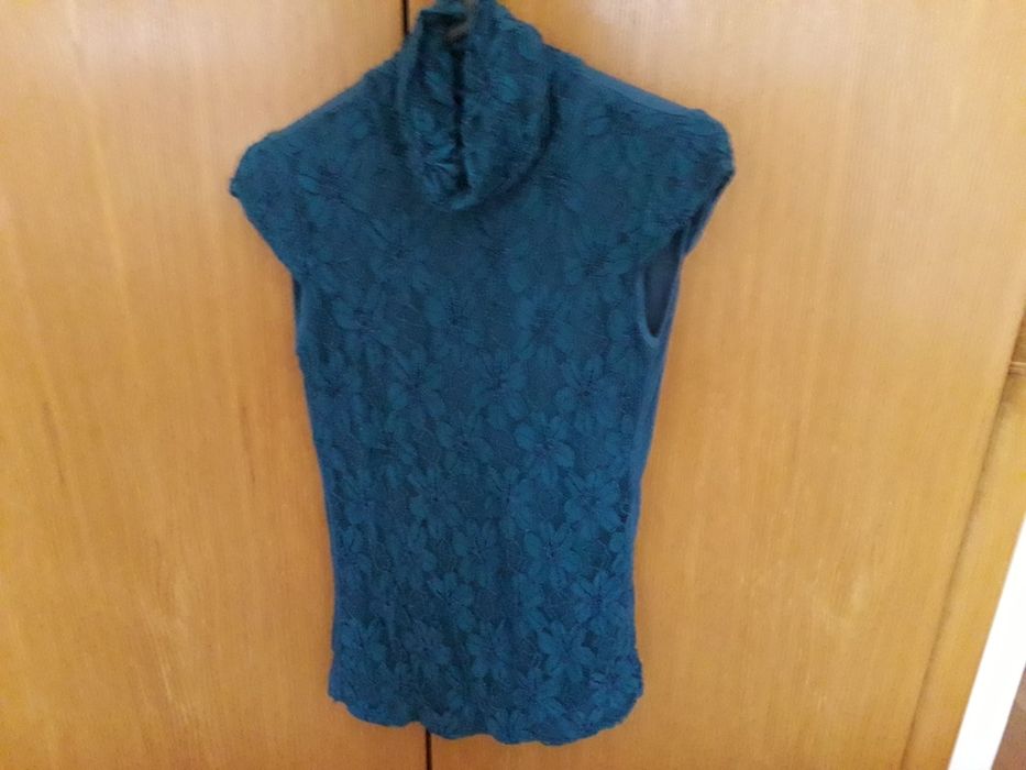 Blusa azul turquesa