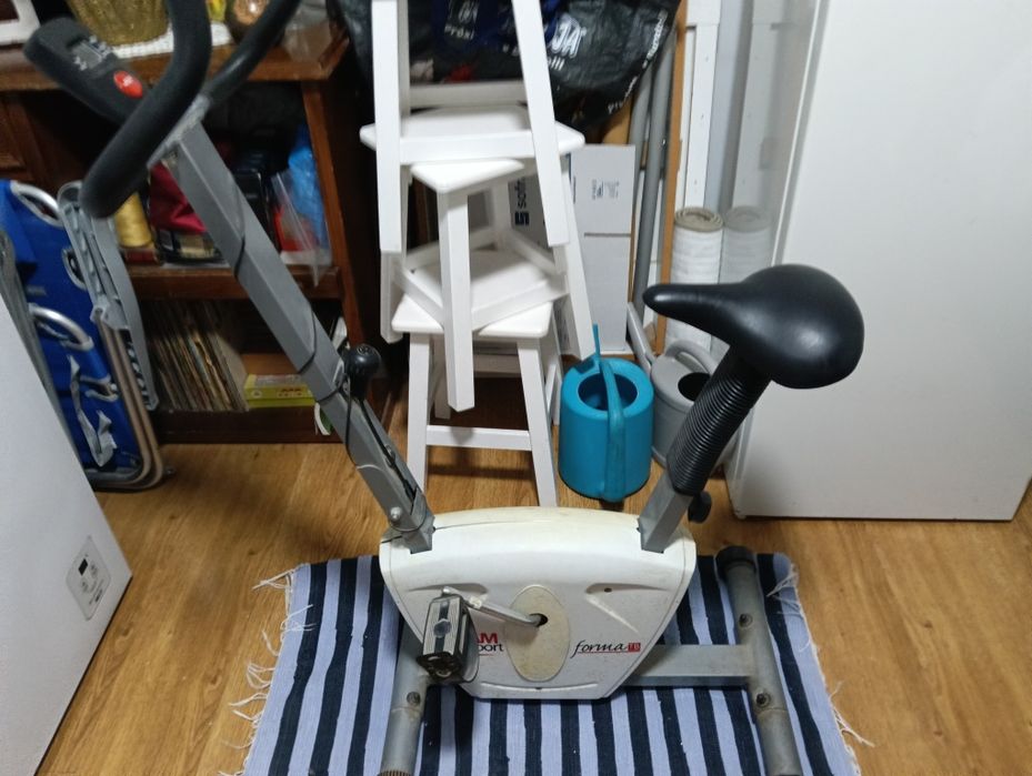 Bicicleta de ginástica