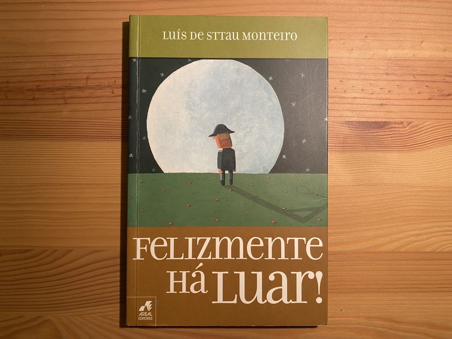 Livro: Felizmente há luar