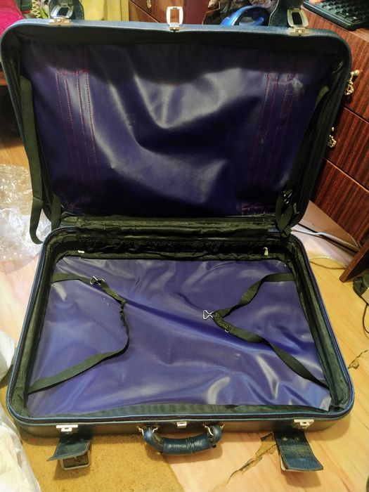 Чемодан большой 77*50см по периметру кожа big suitcase is big валіза