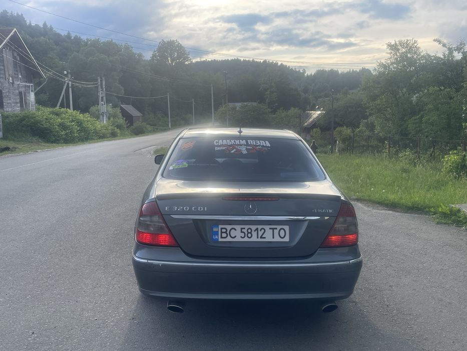 Mercedes-benz e211