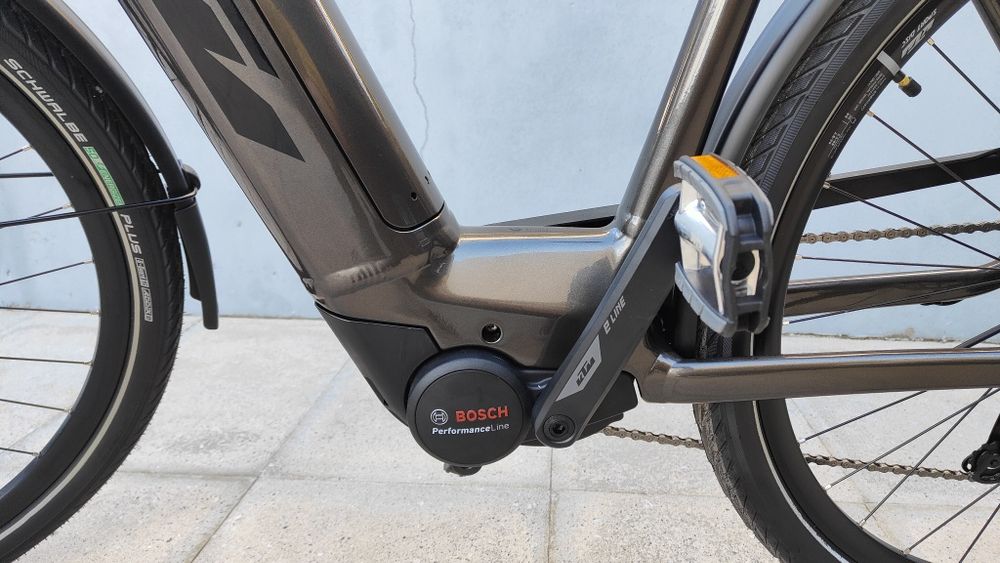 Bicicleta elétrica KTM Macina Tour P500 LTD